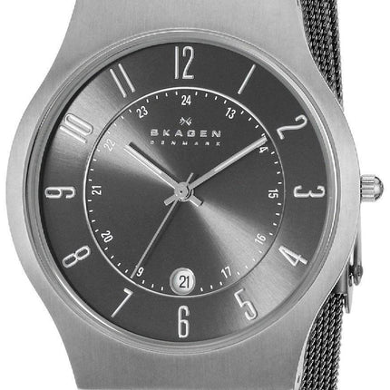 Skagen Gunmetal Grey Dial Titanium Case Mesh Bracelet 233XLTTM Mens Watch