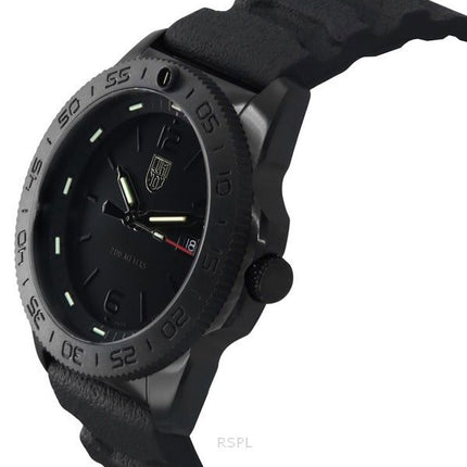 Luminox Pacific Diver Rubber Strap Black Dial Quartz XS.3121.BO 200M Mens Watch